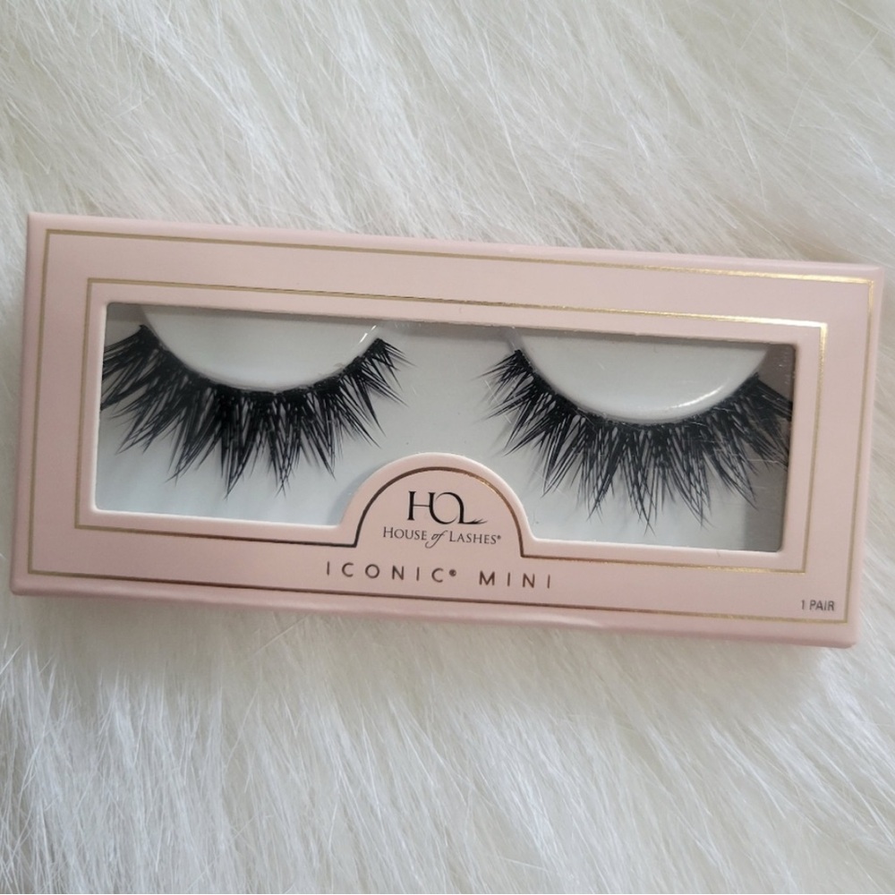 House of Lashes Iconic Mini Black Eyelashes